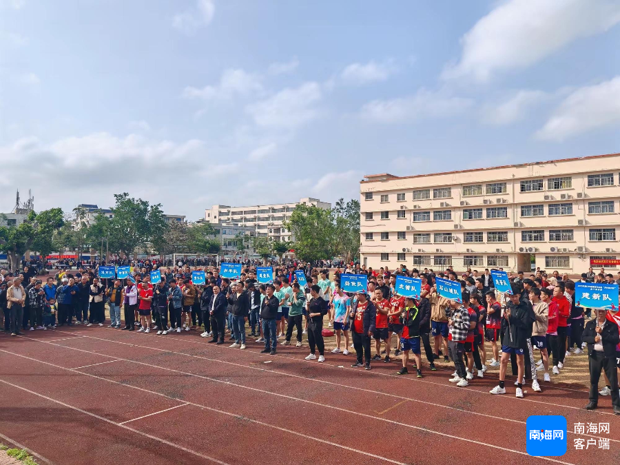 赛后签名会